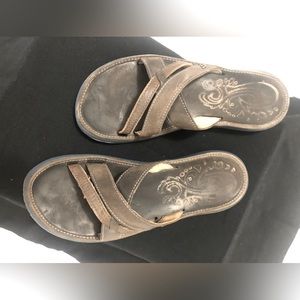 Olukai leather Paniolo slides vintage indigo size 9